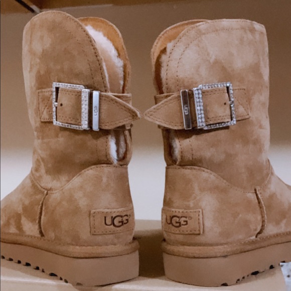 Ugg boots - Picture 1 of 6